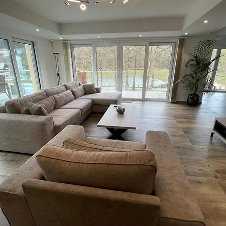 Penthouse Au Lac De Warfaaz Apartment