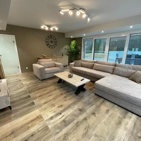Penthouse Au Lac De Warfaaz Apartment *